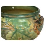 L1 - Roseville Bushberry Hanging Basket - 1941 Vintage Ceramic Planter