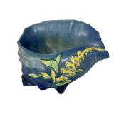 K3 - Vintage Roseville Foxglove Conch Shell