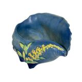 K3 - Vintage Roseville Foxglove Conch Shell