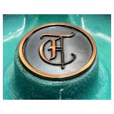 N2 - Vintage Roseville Hyde Park Ashtray