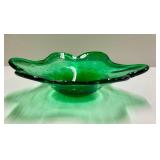 B4 - Vintage Controlled Art Glass Bowl - Green, Decorative Collectible