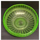 A2 - Vintage Cambridge Weatherford Uranium Glass Bowl