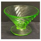 E1 - Six Federal Glass Diana Swirl Uranium Glass Dishes