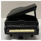 F1 - Vintage McCoy Piano Planter