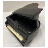 F1 - Vintage McCoy Piano Planter