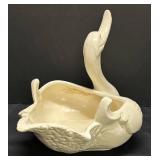 M1 - Vintage Hull Swan Planter