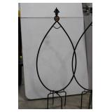 3-Piece Wrought Iron Teardrop Plant Stakes with Amber Glass Orbs 38.5' x 16'
