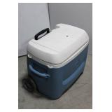 Igloo Rolling Cooler - 23.5 in L x 14.5 in W x 20.5 in H - Blue