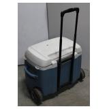 Igloo Rolling Cooler - 23.5 in L x 14.5 in W x 20.5 in H - Blue