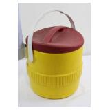 IGLOO 3-Gallon Drinking Water Container with Built-In Spigot, Yellow