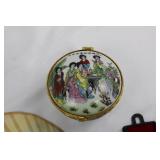 Geisha Hand Fan - Shanghai Souvenir Box & Spoon (3-Piece)