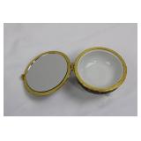 Geisha Hand Fan - Shanghai Souvenir Box & Spoon (3-Piece)