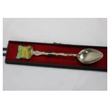 Geisha Hand Fan - Shanghai Souvenir Box & Spoon (3-Piece)