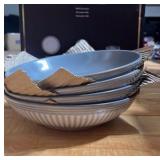 Fieldcrest Set of 4 bowls - dishwasher safe