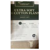 Queen | Flanne Sheet Set | Woolrich Cotton Flannel Sheet Set featuring a Deer print | 1 flat sheet 1 fitted sheet 2 pillowcases