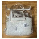 Full/Queen | Stratford Park 3 Piece Quilt Set, Gold, Microfiber Double Pinsonic Quilting, Bed Size Queen, All Season Bedding Coverlet Set, Lightweight | 90x90 | 1 Quilt 2 standard shams | Retail $170