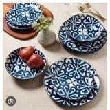FieldCrest Heritage Atlas Medallion Dinnerware Set, 12 Piece Set, 4 Dinner Playes, 4 Salad Plates and 4 Dinner Bowls