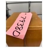 VINTAGE Swift Student Microscope No. 59285 Compound Monocular Scope Rotating Nosepiece 3 Objective Lenses Heavy All Metal Construction Includes Wooden Storage Case + Accessory Blocks Perfect For Colle