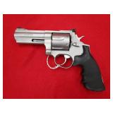 Taurus 44 44RemMag Revolver