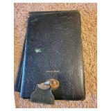 Barnum-Trunk Co Leather Travel Case with Lillie Belle Binder & Tolkien Middle-earth Album Barnum-Trunk Co Leather Travel Case with Lillie Belle Binder & Tolkien Middle-earth Album