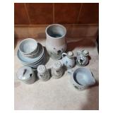 BUCHANAN Finest Stoneware Scotland Floral Tableware Set - Blue/Green Pattern BUCHANAN Finest Stoneware Scotland Floral Tableware Set - Blue/Green Pattern