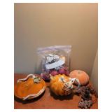Decorative Pumpkin Ceramic Set - Autumn/Halloween Table Decor Decorative Pumpkin Ceramic Set - Autumn/Halloween Table Decor