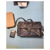 Coach Black Leather Satchel Bag N°D7S-0537 - Brass Buckle Coach Black Leather Satchel Bag N°D7S-0537 - Brass Buckle