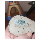 Sandicast B16 Labrador, Black - Handcast & Handpainted (1991) & Wooden Dog on Stand & Tepee Decor Sandicast B16 Labrador, Black - Handcast & Handpainted (1991) & Wooden Dog on Stand & Tepee Decor