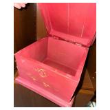 Red Painted Wooden Trinket Box with Keyhole - Vintage Keepsake Box Red Painted Wooden Trinket Box with Keyhole - Vintage Keepsake Box