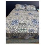 Queen Bed with Metal Frame & Patchwork Blue Quilt Bedding Queen Bed with Metal Frame & Patchwork Blue Quilt Bedding