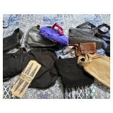 Assorted Bags & Pouches (Lot of 7) Assorted Bags & Pouches (Lot of 7)