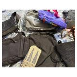 Assorted Bags & Pouches (Lot of 7) Assorted Bags & Pouches (Lot of 7)