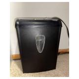 Aurora AS390C Paper Shredder - Black Home Office Aurora AS390C Paper Shredder - Black Home Office