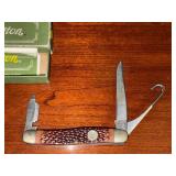 Remington Folding Pocket Knife - Vintage Brown Textured Handle in Green Box Remington Folding Pocket Knife - Vintage Brown Textured Handle in Green Box