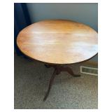 Antique Hinged Pedestal Table with Drop-Leaf Oval Top, Vintage Dining Accent Antique Hinged Pedestal Table with Drop-Leaf Oval Top, Vintage Dining Accent