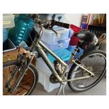 TREK Navigator 200 Mountain Bike - 26-Inch Wheels
