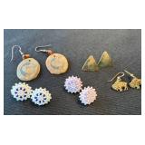Mixed Lot 5 Pairs of Silver and Mixed Earrings Beaded Brass Pottery Southwest Mixed Lot 5 Pairs of Silver and Mixed Earrings Beaded Brass Pottery Southwest