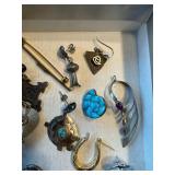 Mixed Jewelry Lot w/ Sterling Silver Southwestern Pieces 60g Total Mixed Jewelry Lot w/ Sterling Silver Southwestern Pieces 60g Total