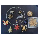 Vintage Costume Jewelry Brooch Pin Lot Holiday Reindeer Butterfly 13pc Vintage Costume Jewelry Brooch Pin Lot Holiday Reindeer Butterfly 13pc
