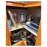 Mixed Kitchen Cookware Bakeware Lot Calphalon Wilton Glass Metal Mixed Kitchen Cookware Bakeware Lot Calphalon Wilton Glass Metal