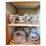 Wedgwood Williamsburg Potpourri NK510 China Set Teapot Plates Cups Wedgwood Williamsburg Potpourri NK510 China Set Teapot Plates Cups