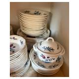 Wedgwood Williamsburg Potpourri NK510 China Set Teapot Plates Cups Wedgwood Williamsburg Potpourri NK510 China Set Teapot Plates Cups