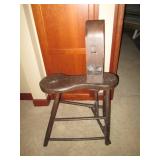 Foot closing clamp with bench to si...