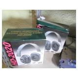 All contents of shelf, including el...