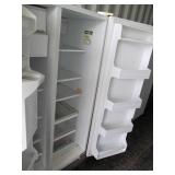 Kenmore refrigerator / freezer with...