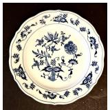 K - Blue Danube Dinnerware Set - 64-Piece White & Blue Floral Pattern