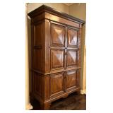 LR - Armoire Wardrobe - Vintage Oak