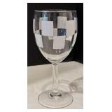 DR - Geometric Stemware - 4 Glasses