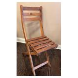 DR - Wooden Folding Chair