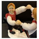 DR - Candy Design Norway Figurine - Scandinavian Dancing Couple